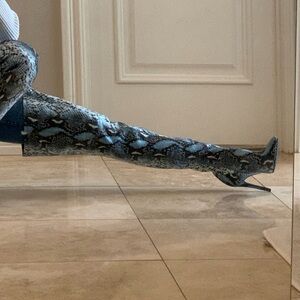 Like New Azalea Wang Thigh-High Boots – Worn Only Once, Perfect Condition